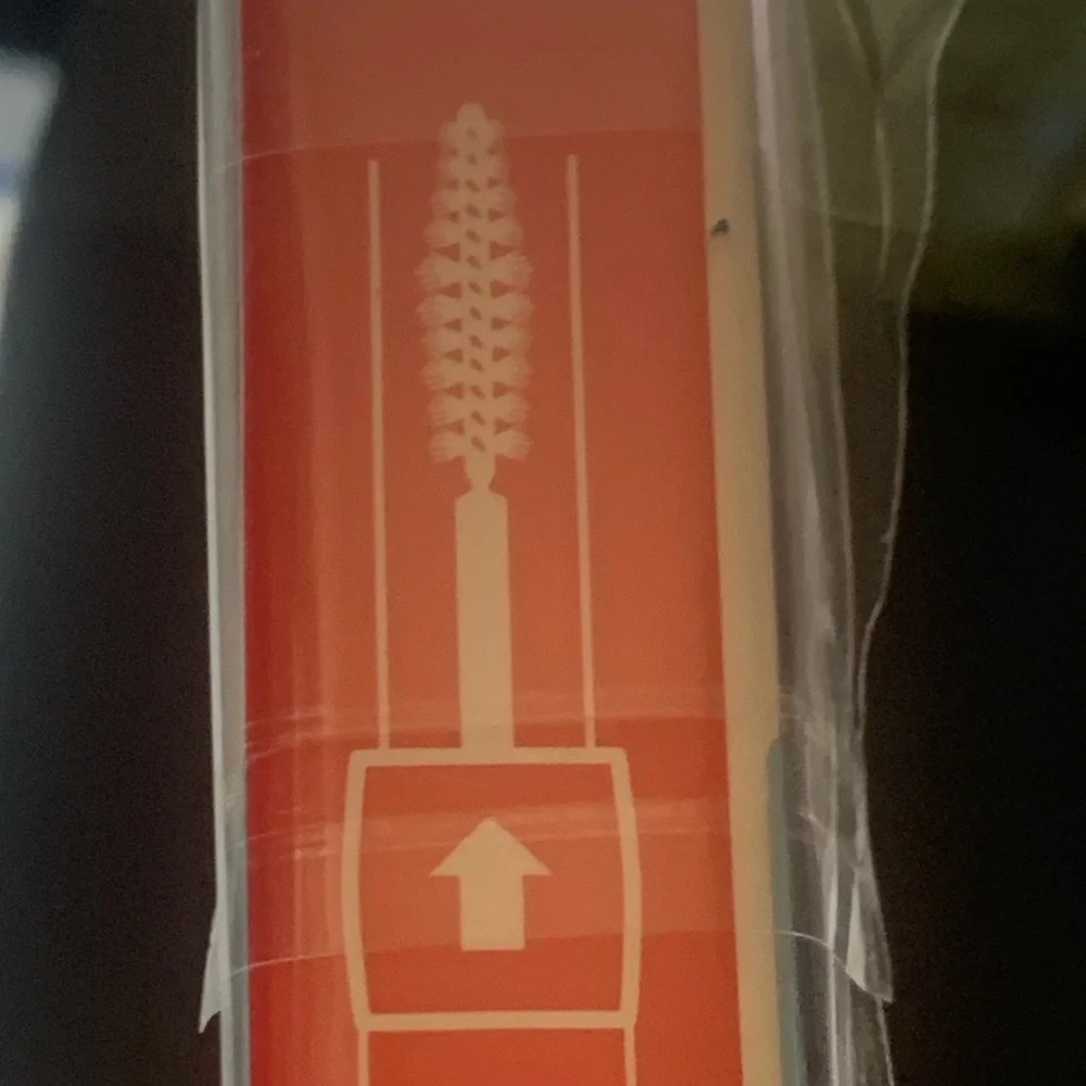 Eye lash amazing studio retractable lash styling wand NIB